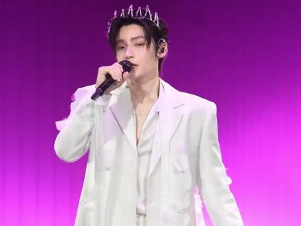质疑侯明昊上歌手?这个家昊明明全能来的#侯明昊 #侯明昊歌手2026 #歌手2026阵容 #安利 #男明星