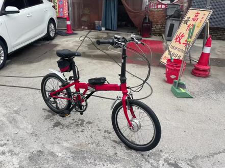 大行p8 美国 大行 折叠车 sp8 p8 红色 经典款 国行 八成新
大行 折叠车 speed 8,车况全部功能完美,十分润滑,打气筒坐管,全原配置,轻微磕碰掉漆,自己DIY改造电动助力,双驱车 1500