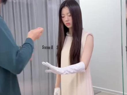 #单依纯 #北京草莓音乐节 #单依纯演唱会
2026 5.3 北京草莓音乐节🥚姐演出幕后花絮
@单依纯