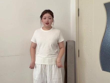 麻裤两个颜色,白色是真显胖 ,咖色我又买了新款,等新款看看??#晔姐女装自制 #种草好物 #微胖女生上班穿搭 #夏日白裤子这样搭 #白色t恤简单时尚