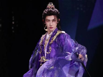 谁敢笑我疯癫!@刘宇yu-
#刘宇佛山演唱会 #刘宇2026宇宙诗人巡演 #刘宇封神舞台名场面 #诗剑行 #向全世界安利