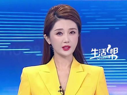 电影《密探》中国官方海报,被曝盗用巴西海报设计师的个人作品。3月18日,贾樟柯发文:错误是由我造成的,在此道歉,并会督促同事尽快与该海报原设计者沟通解决。据了解,电影《密探》由巴西导演小克莱伯·门多萨执导,已确定引进中国内地,并定档于2026年3月27日上映 。该片由#贾樟柯 创立的“浪漫电影发行科”负责版权购买与推广。