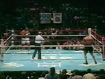 无敌的摇闪绝技!泰森VS格罗斯#拳击 #格斗 #泰森