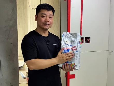 瓷砖阳角填缝怎么填?#装修 #水泥基填缝剂 #美缝