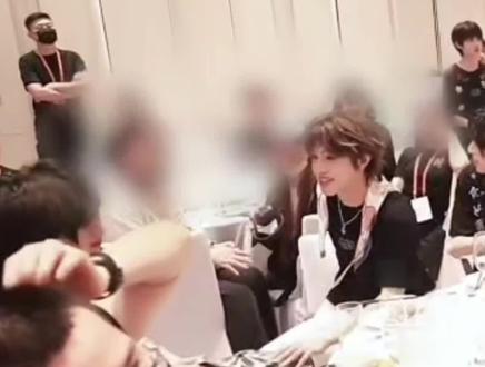 不行了笑死我了怎么这么好玩这五个人,真是太幸运了都是奖哈哈哈哈哈top大爆!!#登陆少年组合 #新年快乐
ps:视频里的💰都是假的,仅仅娱乐