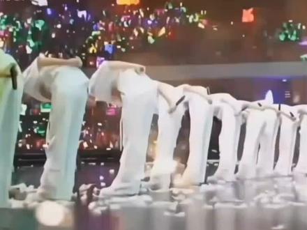 四代的五练真的结束了 好舍不得😭😭 打开vb变成了五代的,一张张陌生的面孔 😭星期五练习生再也不会更新了#TF家族