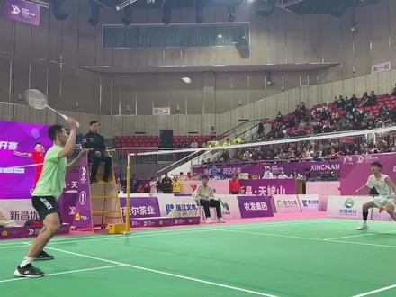 林丹杯冠军🏆!十八岁章宁!又帅又能打!十五万到手!最佳防守回合!!!
#羽毛球 #林丹杯羽毛球公开赛 #新昌林丹杯