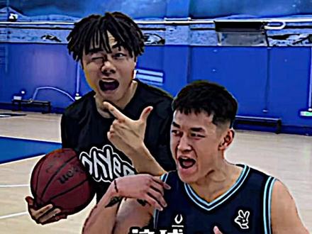 杨策:A点到B点有没有移动?#杨策 #张子昊