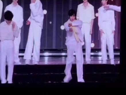 《That's what I like》限时返场了 看得我好爽#陈奕恒 #左奇函 #tf家族2025新年音乐会 #热度飞飞飞 #fyp