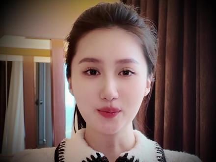 黄金大跳水!美联储鹰派上台?暴跌背后隐藏着什么金融博弈? #美国#黄金 #财经#燃起来了大国重器 #零距离看懂财经