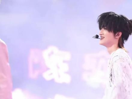 荣耀之战 子墨哥和朔子哥俩难兄难弟 #张子墨 #黄朔 #荣耀之战 #搞笑