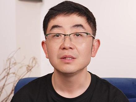 说实话,这次取消快慢班、连丘班都停了 很多家长还没看懂意味着什么。其实背后的逻辑很简单,视频里帮大家拆清楚、聊明白,说说未来孩子需要怎么培养?#禁止掐尖 #丘成桐班 #内卷鸡娃 #教育规划 #哈佛亮爸