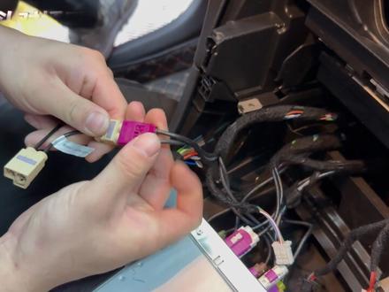 都说装全景贵,那是你没找对!看看我们的师傅是如何给这台奔驰glc升级360全景影像的。#专业的事交给专业的人 #汽车改装升级 #把您的爱车打造的与众不同 #撸车日常 #360全景影像