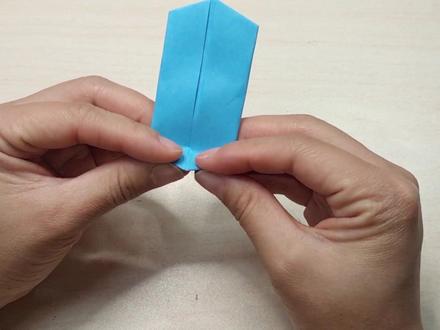 平底带棚子的小船,天天不重样的小船,小伙伴中最亮的仔😄 #折纸教程 #手工折纸 #乌篷船