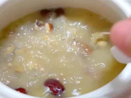 我来试范下如何炖一锅广东高州狗肉汤,狗肉汤浓肉香@DOU+小助手 #狗肉汤 #肉质鲜美营养丰富 #上热门🔥