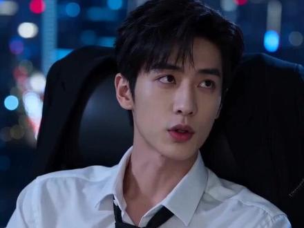 #随变ai随便玩
霸总系列又来啦……#霸总 #霸总氛围感 #电影mv女主角即视感