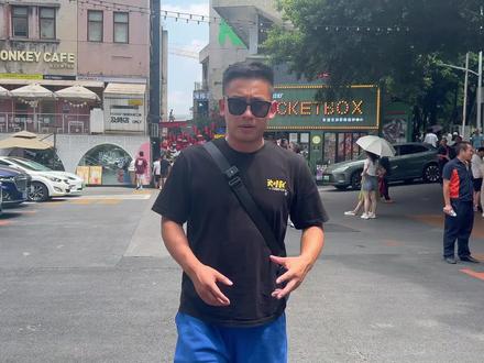 拍完鹅岭二厂不要走!直接去鹅岭公园俯瞰重庆全景!#鹅岭二厂 #鹅岭公园#重庆dou知道#重庆旅游攻略#重庆是懂浪漫的