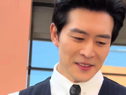 我说 这个老赵其实也很萌吧😌#赵廷义 #演员赵廷义 #反差 #十八岁太奶奶驾到重整家族荣耀4 #大叔罗曼史