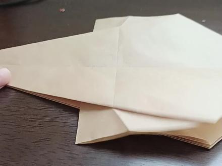 F-22无起落架版教程第二集,小朋友继续学起来,视频有点长,妈妈不让看视频的可以分开学习哦#纸飞机教程 #纸飞机挑战 #手工制作