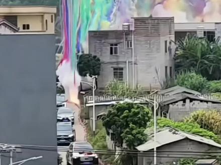 放炮啦! 过年好哇!!#过年#烟花#不让放炮#好看