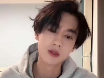 田栩宁2023.02.23直播1
#田栩宁