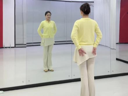 #古典舞@DOU+小助手“别辜负眼前季节 …”#咏春舞蹈