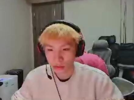 3月23日 KIV送礼之点累了吧兄弟#阿哲什么都会 #kiv