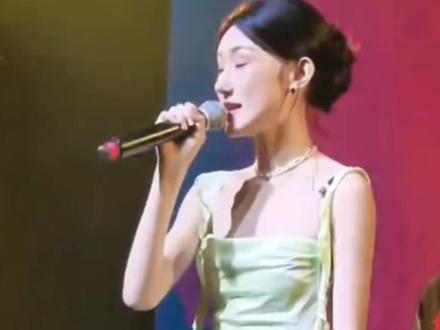 网传陈雪凝 “下嫁” 男名媛?老公李瑞滨直播硬刚,律师函警告 #陈雪凝老公 #陈雪凝原创歌曲 #你的酒馆酒馆打了烊 #陈雪凝李瑞滨 #男名媛