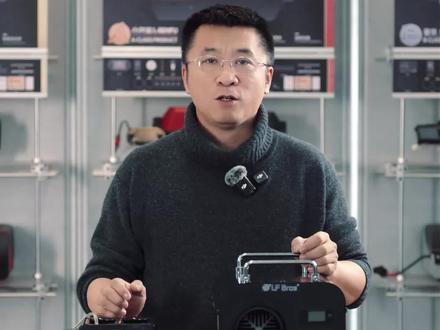 龙飞的兄弟们,今天给大家讲解龙飞兄弟小一度与外置油箱,你深入了解过吗,和龙飞一起来感受小一度的魅力吧!#柴暖 #油箱 #龙飞兄弟 #龙飞兄弟柴暖 #驻车加热器