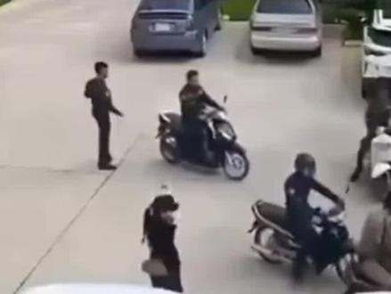 做法是错的情义是真的,一个人轰动了整个东南亚。