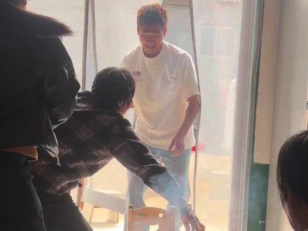 没有年味?应该有了#鞭炮搞笑视频 #整蛊 #过年