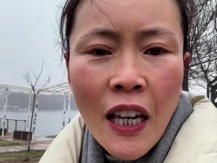 今年的春晚,有版权声明,你要不要看,#热门话题🔥 #春晚 #春晚版权 #原创视频 #口播 @DOU+小助手