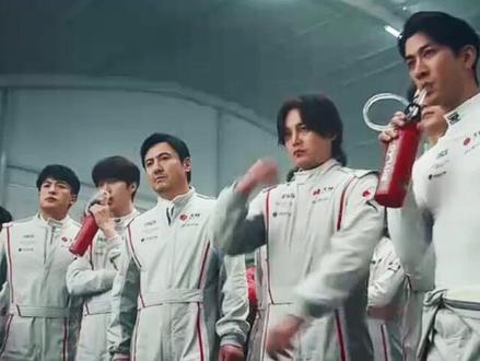 春节档电影预告,帮你避雷,不会踩坑! #飞驰人生3 #春节档 #26年春节档 #惊蛰无声 #dou来聊影视