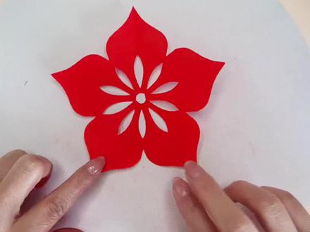 简单好学的五瓣花!#剪纸 #简单剪纸 #非文化遗产 #手工 #简单手工