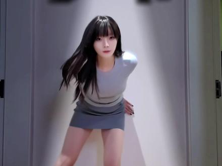 预算充足怎么选键盘??
#磁轴键盘 #无畏契约 #rog外设 #rog魔导士磁轴 #rog魔导士ace75he