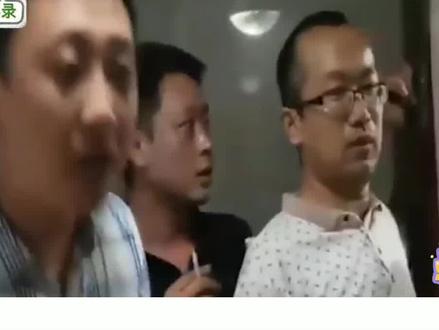 小孩高空抛物砸豪车,家长:你跟小孩计较啥 #纪录片