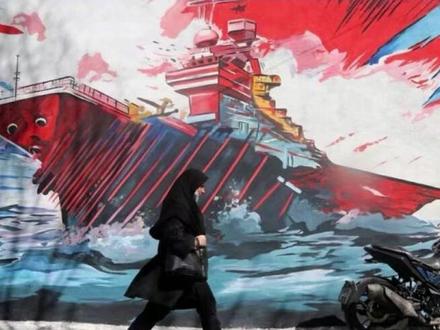 伊朗提十点和谈诉求 美伊双向停火两周 美伊战局迎来关键转折!特朗普宣布达成为期两周的双向停火协议,伊朗同步抛出十点和谈诉求,谈判将于4月10日在巴基斯坦启动。
据财新报道,美东时间4月7日晚,距特朗普设定的“最后期限”不到2小时,他在社交媒体宣布,美伊达成为期两周的双向停火协议,伊朗提出的十点建议将作为谈判基础,双方几乎就过去争论的各个要点达成共识,两周内将敲定最终协议。
伊朗最高国家安全委员会4月8日凌晨发表声明,接受巴基斯坦提出的停火提议,并通过巴方提交十点和谈计划,核心诉求包括:与伊武装协调控制霍尔木兹海峡通行、终结以色列侵略、美军撤出该地区、伊方主导海峡安全协议、全额赔偿战争损失、解除全部对伊制裁、解冻海外资产、允许伊朗铀浓缩活动等,所有条款需经安理会决议批准。