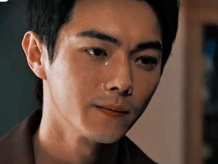 #真实生活分享计划 听到妈妈的一声“小辉”泪崩😭这个家终究支离破散😭#精彩片段 #许凯 #演技炸裂 #好剧推荐