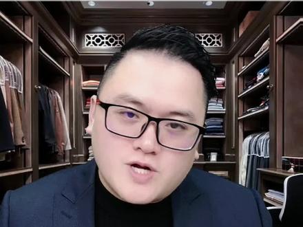 同样品牌同样吊牌的服装网上的与实体店一样吗?#网购需谨慎 #线上线下的区别 #网购避雷 #服装实体店 #实体店经营