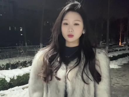 不敢带你回东北 俺们这块直冻腿 #撒西不理哒呐 #东北儿歌#东北银渐层#东北甜妹