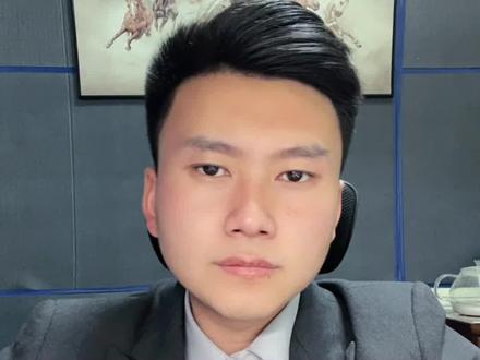 监控立功!发现未戴头巾女性,伊朗24小时关闭150多家商业场所#主播说新闻 #大v说热点 #大v快评 #热点新闻事件