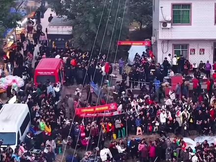 合川呆呆妹家人山人海,问题来了,那么多人不用上班?#合川#呆呆妹