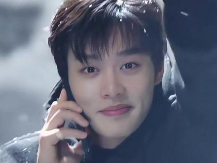 估计柯淳也没想到,只是给网剧唱个主题曲《没有人像我和你》,没想到却意外火遍全网#柯淳 #柯淳给糖衣唱的新歌痛到我了 #没有人像我和你 #影娱热点团 #内容启发搜索激励计划