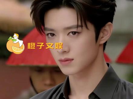 华君这么帅,就是骄纵一些又何妨 #男版甄嬛传 #甄嬛传 #AI #华妃 #娱乐评论大赏