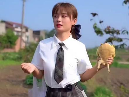 #严素雷厉风行,做饭麻利的美厨娘,半年多涨粉800多万美食 #网红故事严素 #农村美食 #四川美食