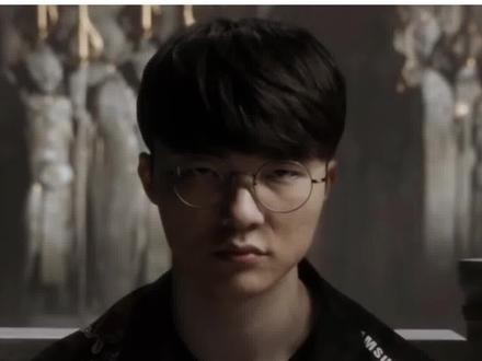 Faker终于动情!当众表白女团成员柳智敏! #英雄联盟 #faker #胖虎陪你看lpl第二赛段
