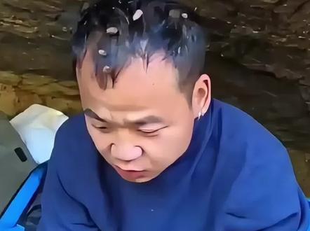 苗王想家了!一定要加油哟#荒野求生 #苗王