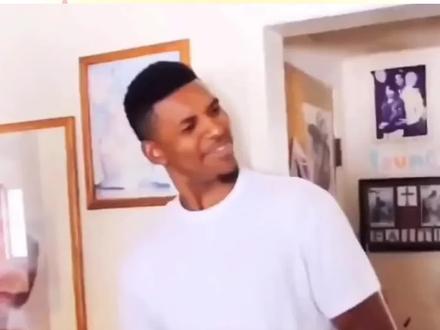 不会还有大学生不会自动生成论文目录吧? 步骤 1:给一级标题 “穿好样式”
选中论文里的一级标题(比如 “第一章 绪论”)
点击顶部「开始」选项卡,找到「标题 1」按钮点击
右键「标题 1」→选择「修改样式」
点「格式」→「字体」:设置成学校要求的格式(比如宋体四号、加粗),点「确定」
再点「格式」→「段落」:调整缩进、行距等参数(按学校模板要求设置),点「确定」
步骤 2:批量应用一级标题样式
其他一级标题(比如 “第二章 XXX”“参考文献”“致谢”),选中后直接点击「开始」里的「标题 1」,就能一键同步格式,不用挨个改~
步骤 3:设置二、三级标题样式
选中二级标题(比如 “1.1 概述”),点击「开始」里的「标题 2」
选中三级标题(比如 “1.1.1 xxx 的基本概念”),点击「开始」里的「标题 3」
同理,右键「标题 2/3」可修改样式(字体、段落),和一级标题操作一致
步骤 4:生成自定义目录
把光标移到要放目录的位置(一般在摘要之后)
点击顶部「引用」选项卡→找到「目录」→选择「自定义目录」
在弹出窗口里:按需选前导符样式、设置显示级别(比如显示 3 级),勾选 “显示页码”“页码右对齐”,点「确定」→目录直接生成!
步骤 5:调整目录格式(可选)
选中生成的目录,右键点击「字体」,可按需调整目录的字体、字号,让格式更贴合学校要求
划重点:所有章节标题的样式必须设置正确,后续论文内容修改后,右键目录选「更新域」,就能自动同步页码,再也不用手动返工啦~
#paperxie #研究生 #格式 #论文格式 #目录