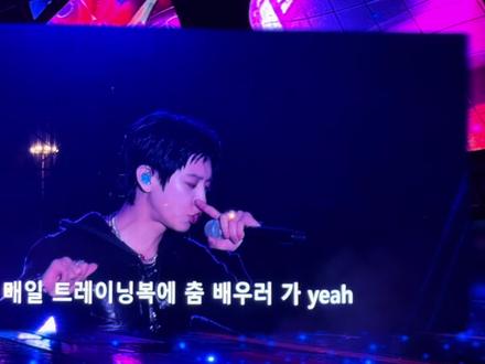 没信号失联的六小时我在#染色体家族演唱会#张艺兴#吴世勋#朴灿烈