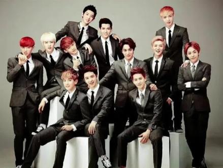 泪目!EXO十周年合照,如今仅剩5人